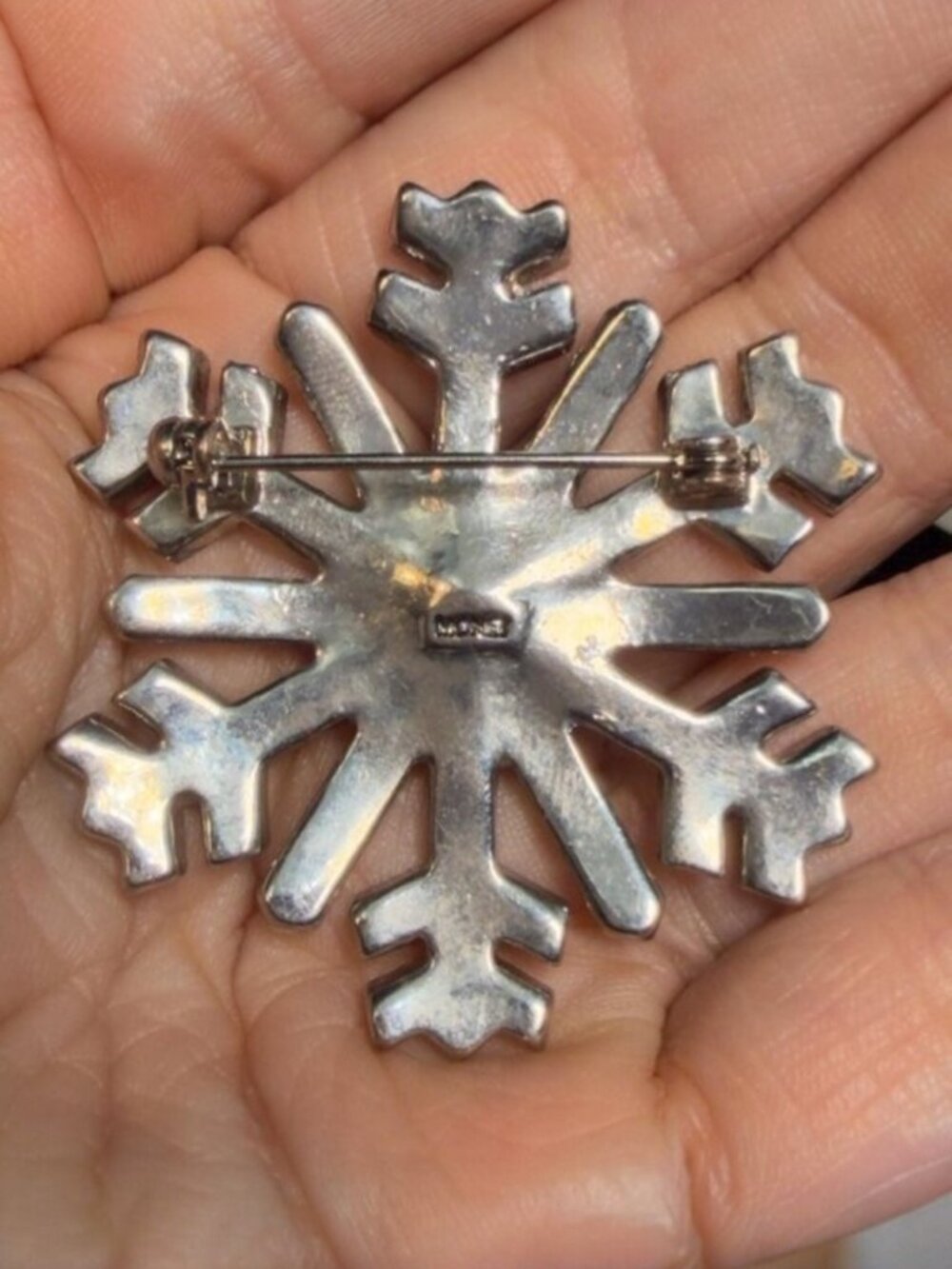 Snowflake Brooch Monet Rhinestone Crystal Silver Tone Winter Pin 1.8” - Picture 5 of 7